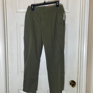 NWT GAP Downtown Khaki Pant size 12
